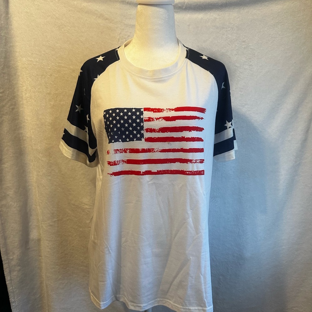 #1041 American Flag Graphic T-Shirt Size Medium